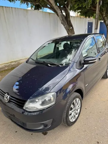 Volkswagen Fox 1.0 MI Total Flex 8V 5P 2012