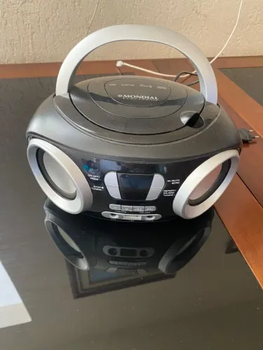 Rádio Boombox Mondial