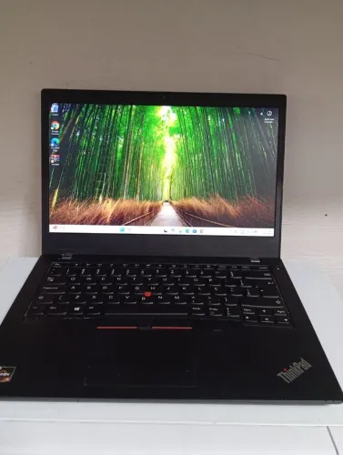 Notebook Lenovo Ryzen 3 pro, memória de 4gb, SSD de 256gb, Windows 11