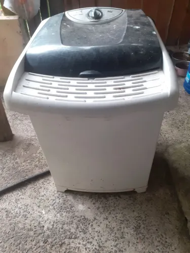 Tanquinho de lavar roupas