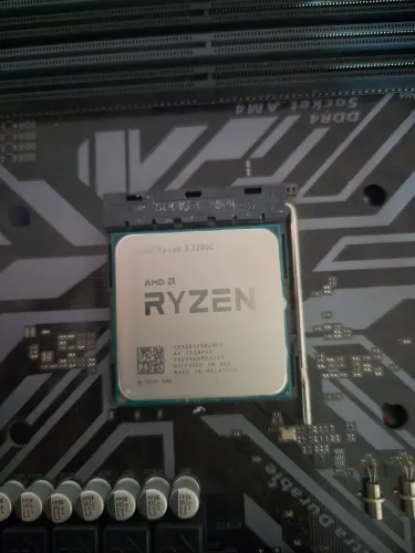 Ryzen 3200G