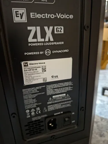 Vende se duas 2caixas ativas eletro voice zlx15p g2
