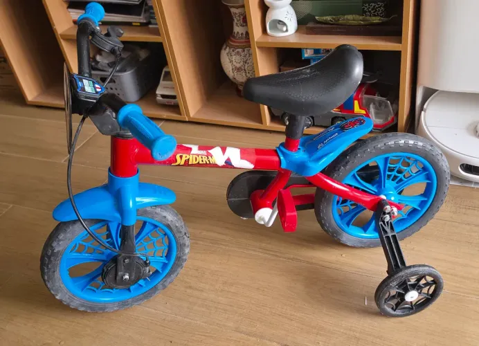 BICICLETA INFANTIL ARO 12 - SPIDERMAN