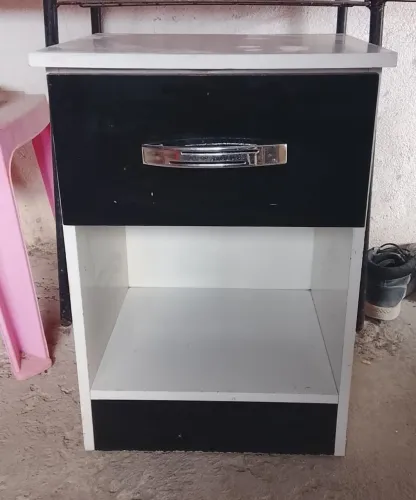Mesa de cabeceira