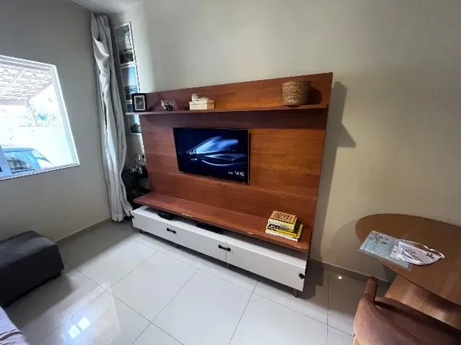 Lindo Painel de TV com Rack Robusto em MDF - Macaé / Rio das Ostras