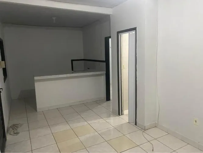 Alugo Apt. de 02 quartos no Conj. Boas Novas.