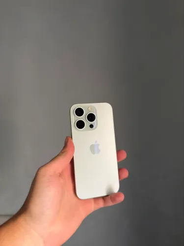 iPhone 15 pro 128gb branco