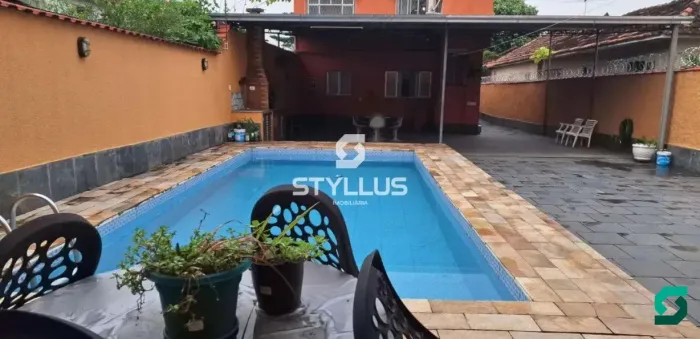 Praça Seca | Casa 6 quartos, sendo 1 suite
