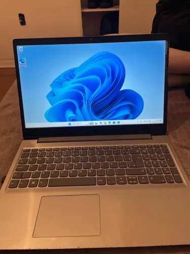 Vendo notebook Lenovo