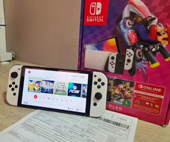 Nintendo Switch Oled 64GB Seminovo Completo Nota Garantia *Pegamos seu Vídeo Game na troca