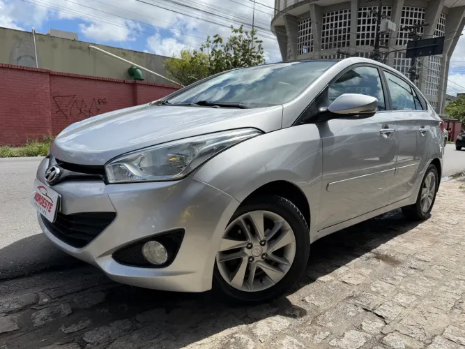Hyundai HB20S Premium 1.6 Flex 16V Mec. 4P 2014