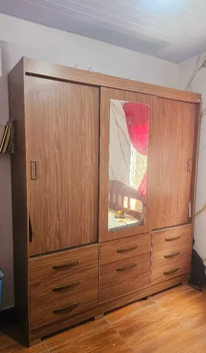 Guarda-roupa 3 portas