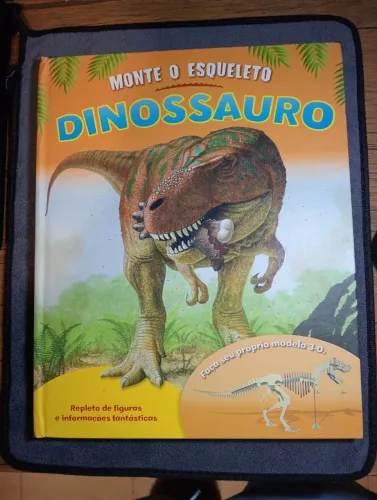 Monte o Esqueleto: Dinossauro + Baleia Azul