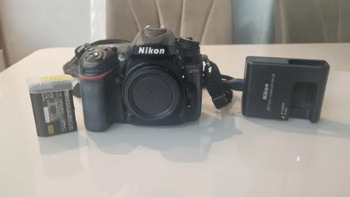 Nikon D7200
