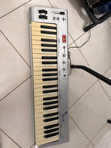 Controlador 49 teclas MIDI HAWK