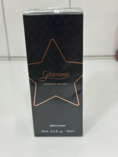 Glamour secrets black