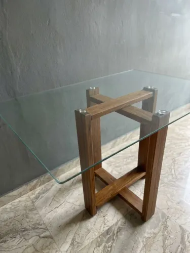 Mesa de vidro em ótimo estado