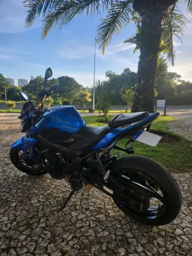 Suzuki GSR 750 2016