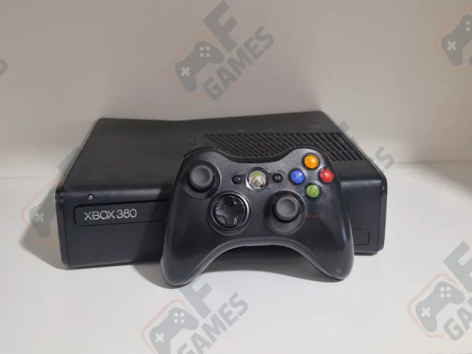 Xbox 360 Seminovo + 190 Jogos no HD | Aceito Cartão!!!