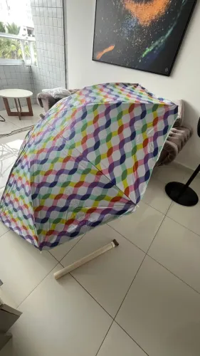 Kit praia com Guarda-Sol, cadeiras, bola e saca areia de pressão