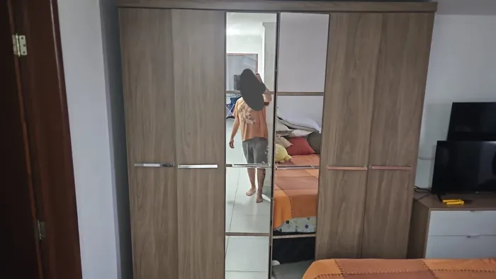 Guarda-roupa 6 portas