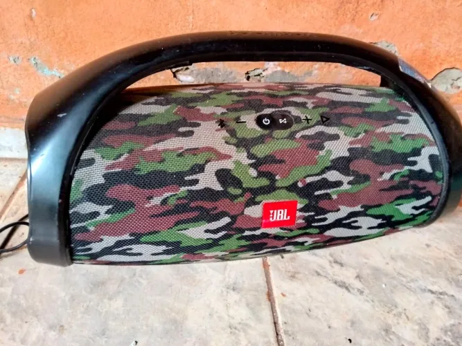 Bom box 1