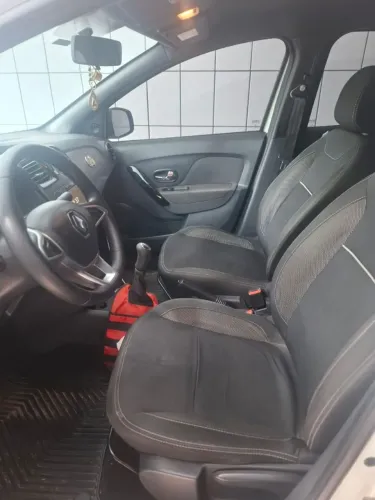 Renault Logan Zen Flex 1.0 12V 4P Mec. 2020