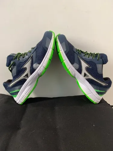 Tênis Mizuno Masculino Azul Marinho com Detalhes Verde Neon