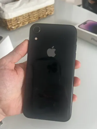 iPhone XR 64 gb