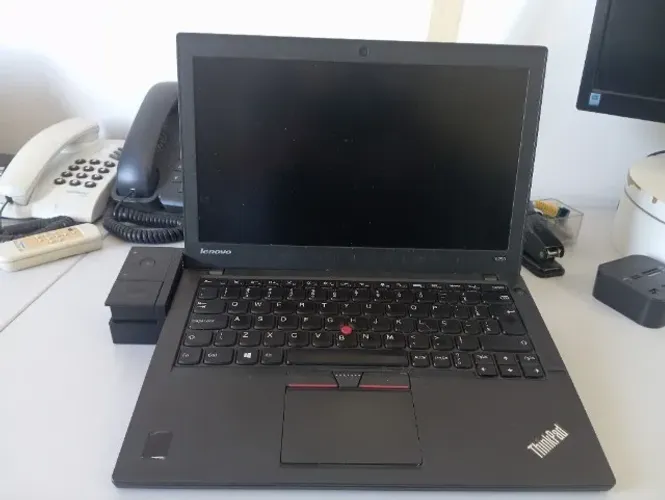Notebook Lenovo x250 com docking station