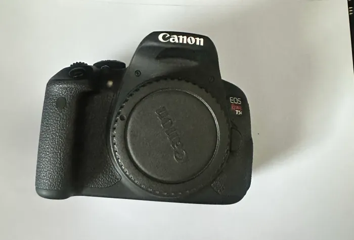 Canon Rebel EOS T5i