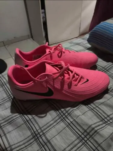 Chuteira Nike Phantom gx