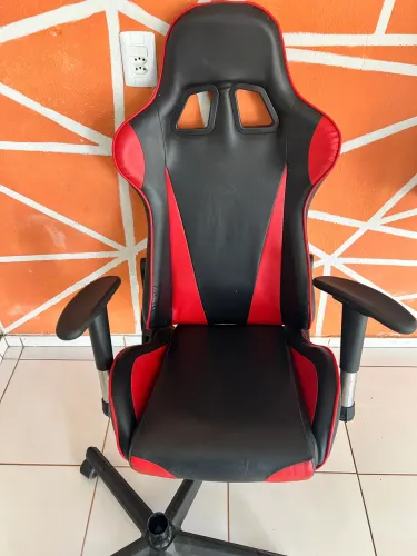 Cadeira Gamer Profissional Ergonômica - Ótimo Estado (Apenas trocar a base)