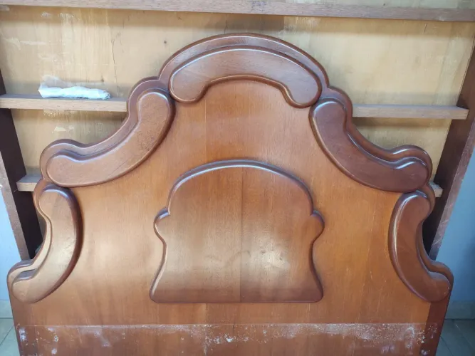 Cama de Casal Madeira Maciça Mogno
