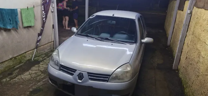 Renault Clio Sed. Privilège Hi-flex 1.0 16V 4P 2006