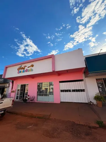 Vendo sobrado, sala comercial no térreo. Divinópolis -TO