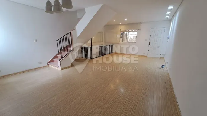 Casa à Venda Planalto Paulista 3 Dormitórios (2 Suítes), 2 Vagas e Amplo Salão