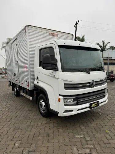 VW Delivery Express 4X2 2021 Com Bau