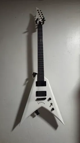 Guitarra by solar com up grades
