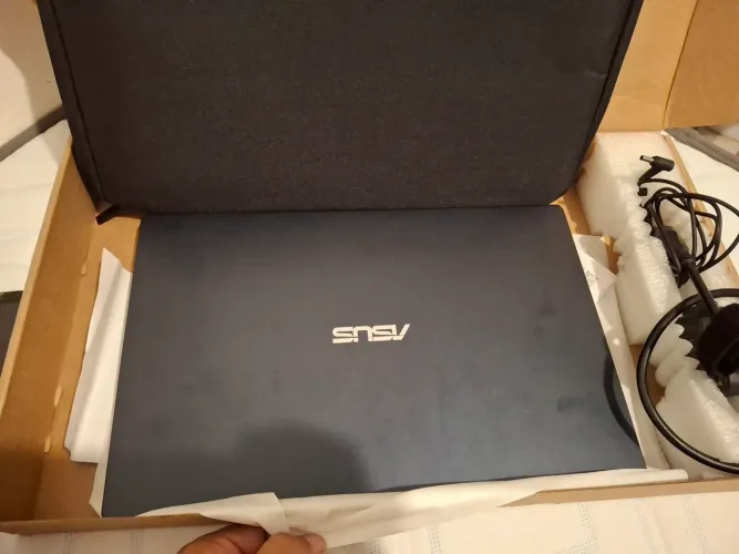 Note Asus vivobook go15