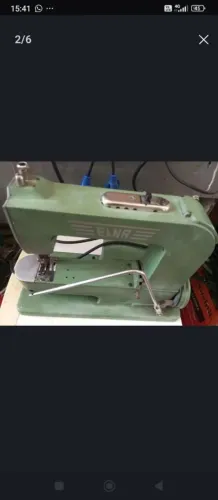 Máquina de costura antiga