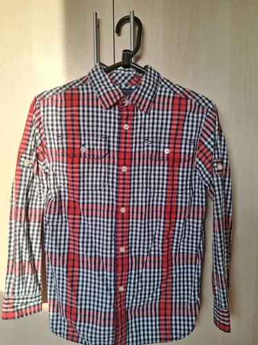 Camisa Tommy Hilfiger - tamanho 8/10 anos
