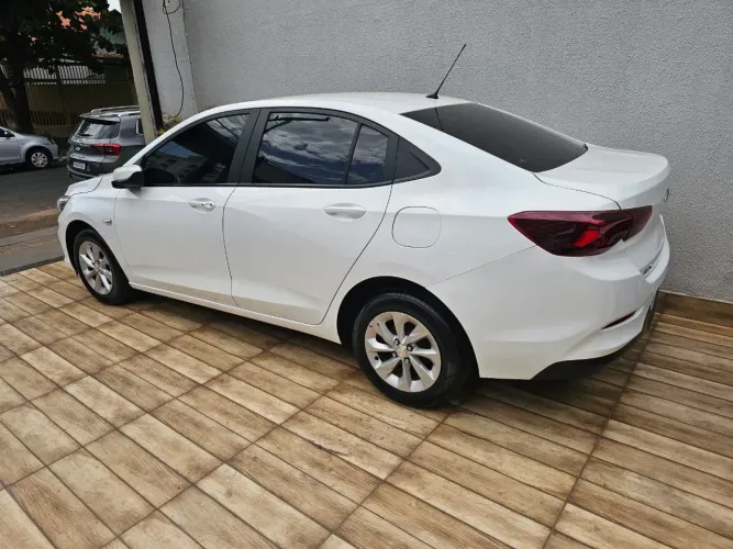 Chevrolet Onix Plus LT 1.0 12V Flex Mec. 4P 2021