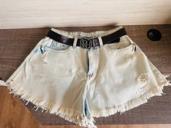 Shorts Jeans Feminino Evasê