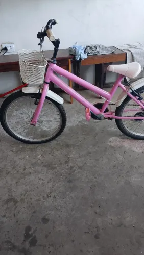 Vendo bicicleta infantil feminina