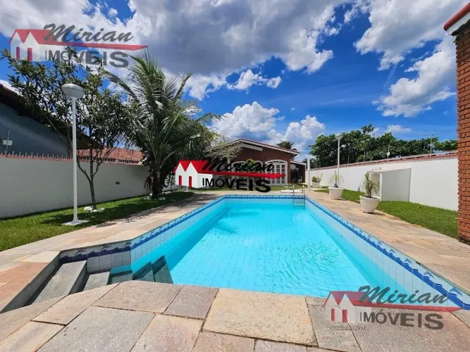 casa a venda em Peruibe terrea 2 lotes piscina 565m2 de terreno apenas 600 metros da praia