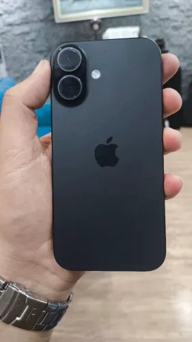 iPhone 16 256GB Preto