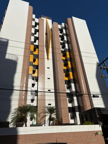 Vende-se apartamento 3/4, na Praca Vera Arruda