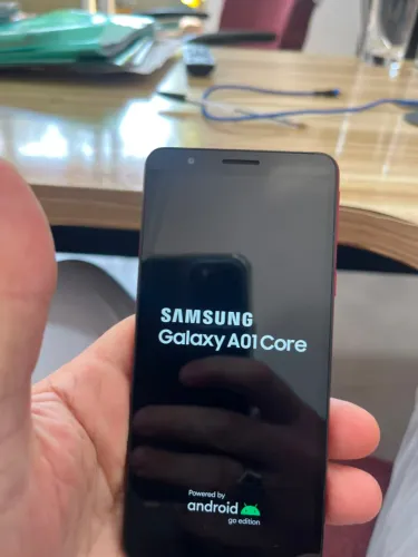 Samsung A01 - bem conservado
