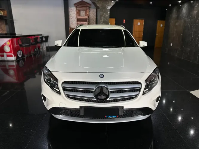 Mercedes-Benz GLA 200 Adv. 1.6/1.6 TB 16V Flex Aut. 2016